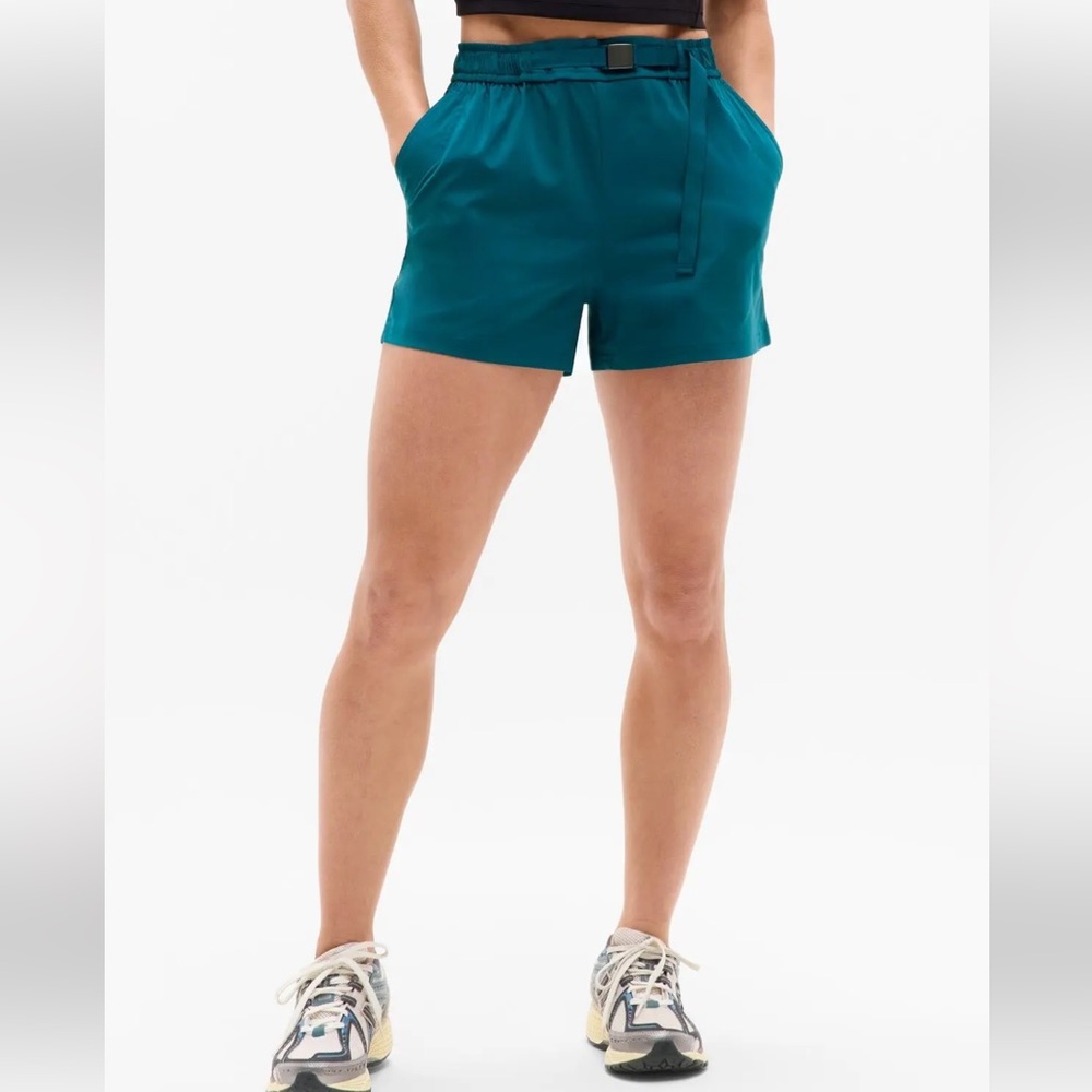 NWOT Athleta High Rise Highland Utility Short - Coastal Teal - Size S